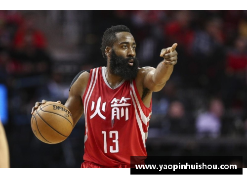 哈登将加盟篮网迎战前队火箭，球迷齐聚现场期待巨星对决